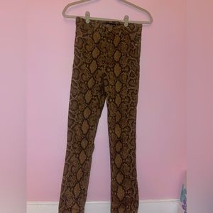ZARA snakeskin Skinny Jean Size 6